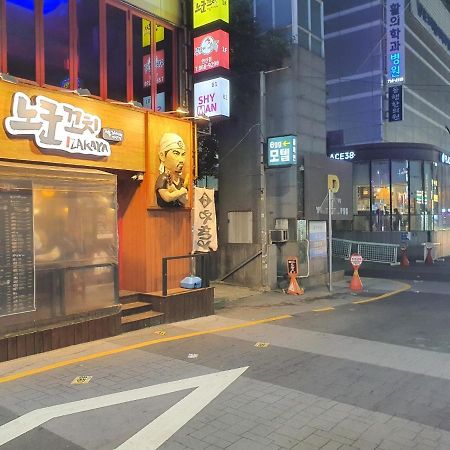 Egg Motel ปูซาน ภายนอก รูปภาพ